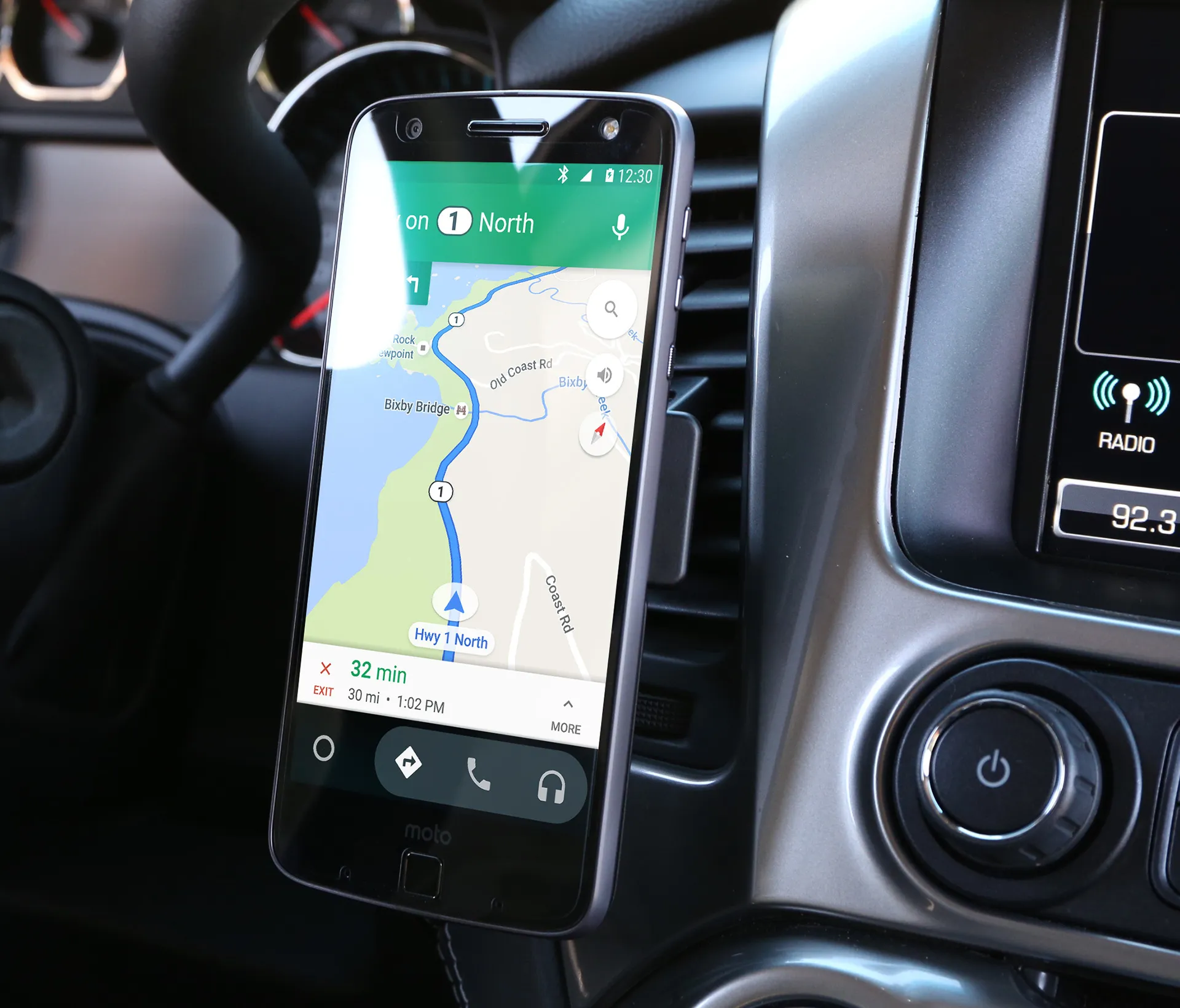 Incipio Vehicle Dock — feature